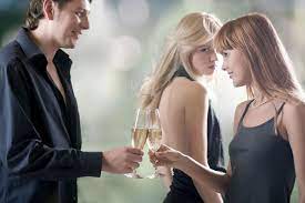 Mơ thấy vợ ngoại tình đánh đề con gì khi vợ ngoại tình với người lạ
